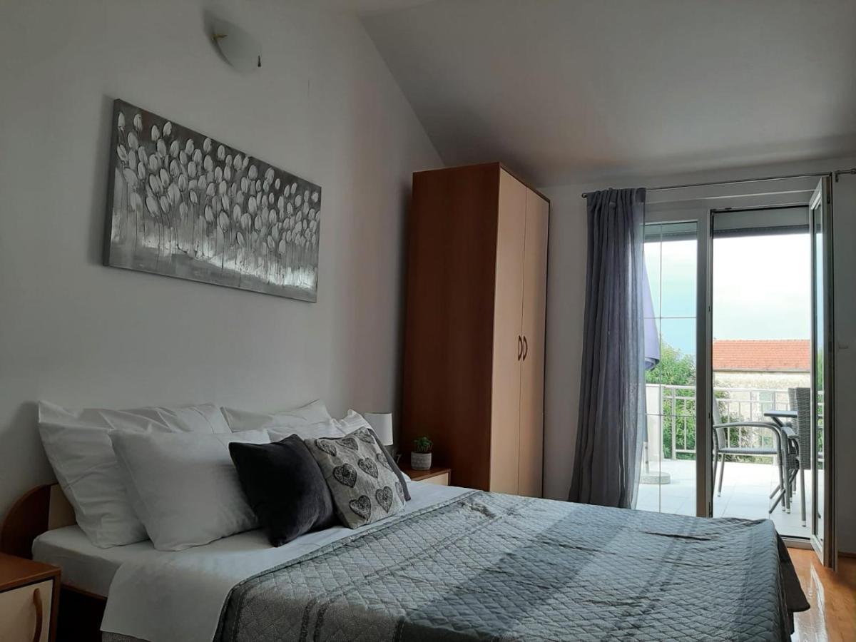 Apartments Luna Sveti Filip i Jakov Buitenkant foto