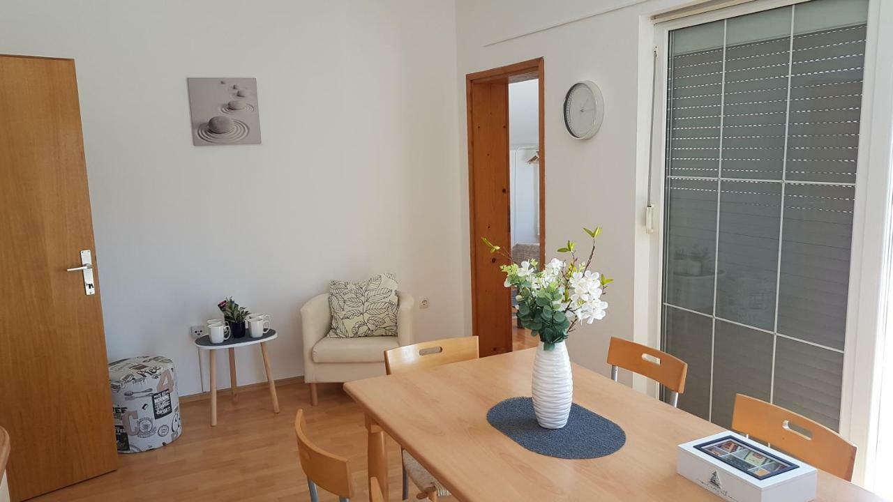 Apartments Luna Sveti Filip i Jakov Buitenkant foto